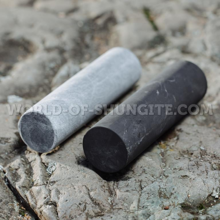Unpolished cylinders (shungite and steatite) 