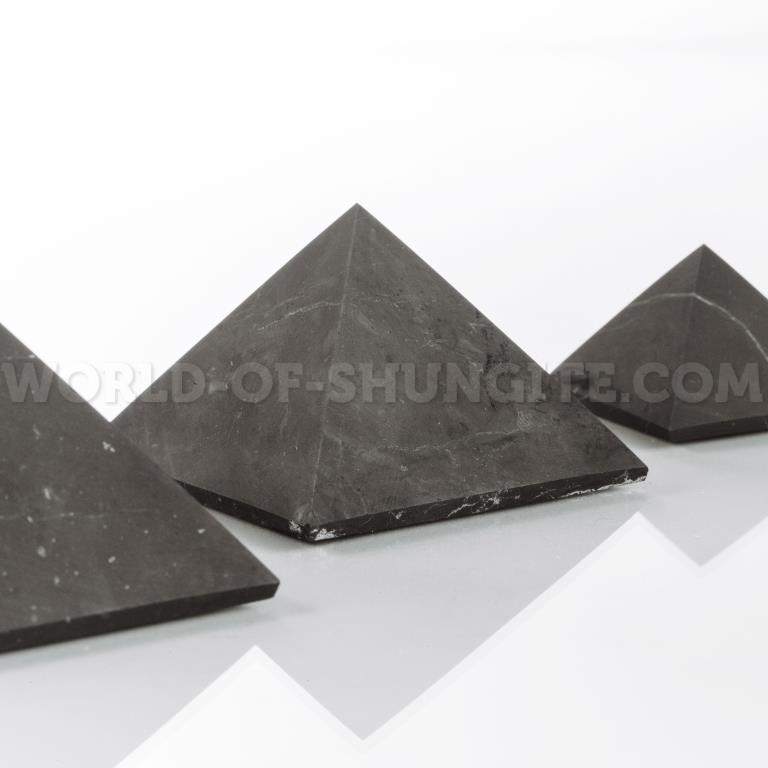 Shungite unpolished pyramid 6 cm