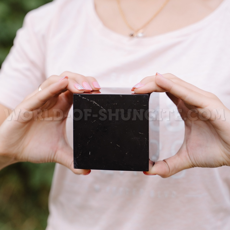 Shungite polished cube 8 cm