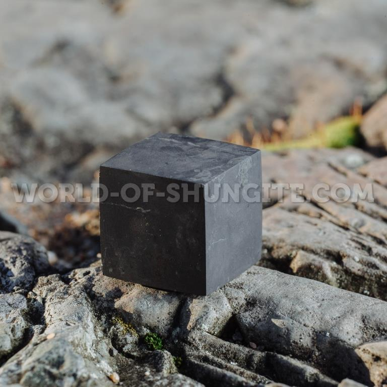 Shungite unpolished cube 2 cm