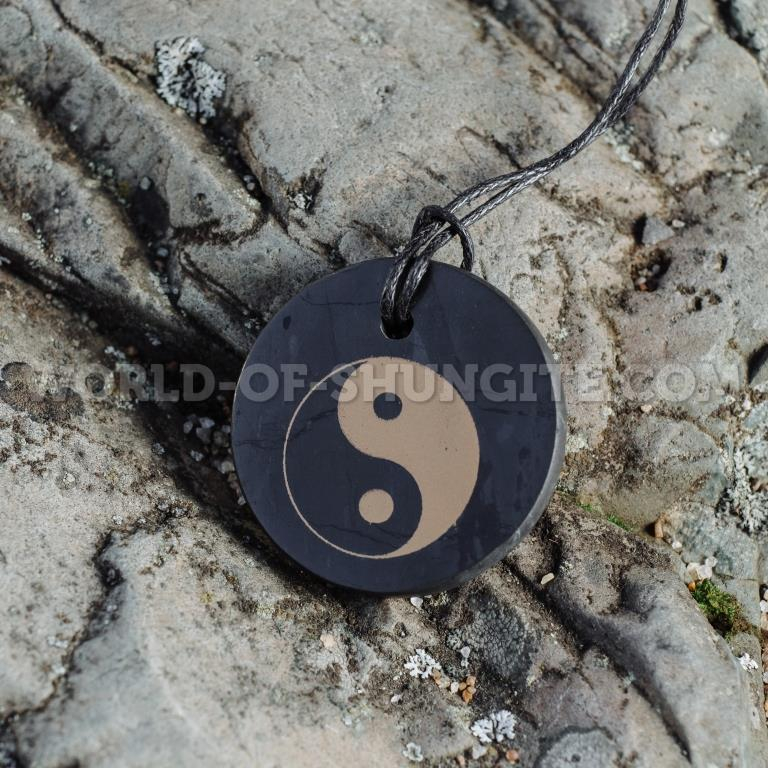 Shungite pendant "Yin and Yang" (circle)