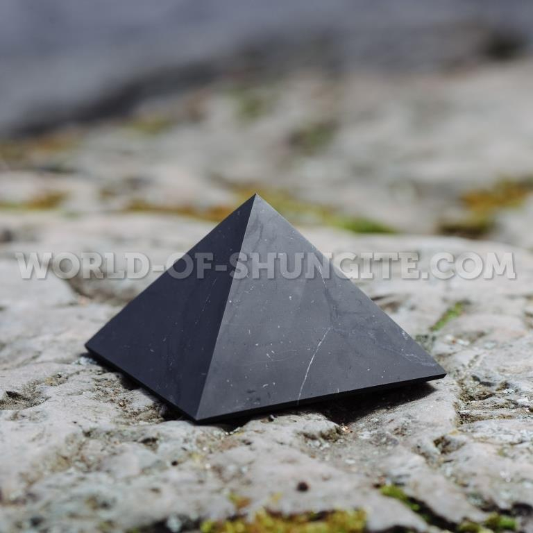Shungite unpolished pyramid 10 cm