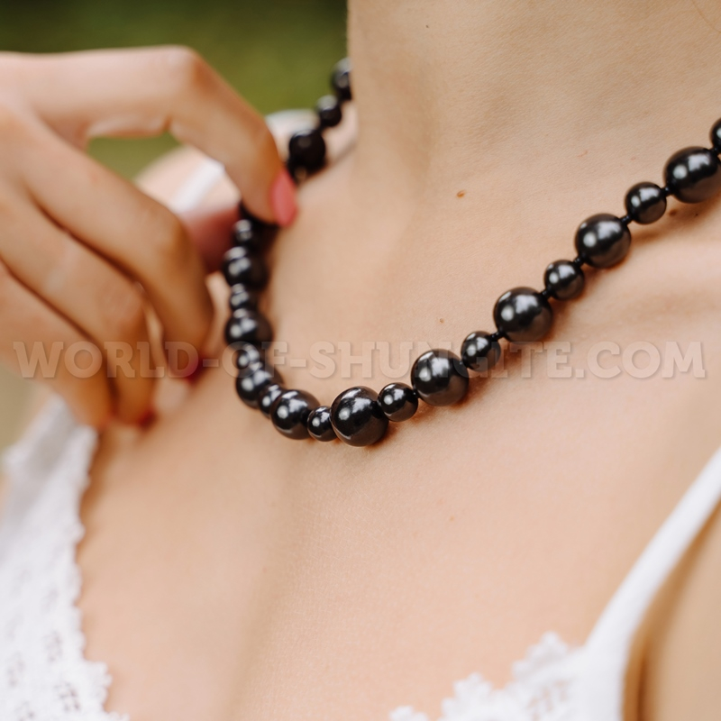Shungite necklace ''Bella''