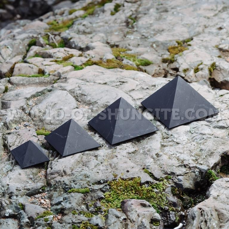 Shungite unpolished pyramid 3 cm from Karelia