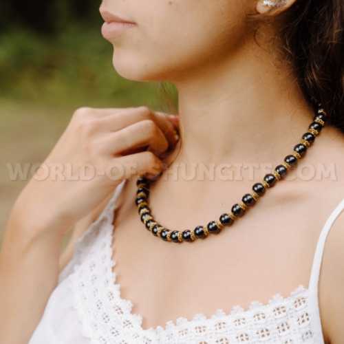 Shungite necklace with goldish roses