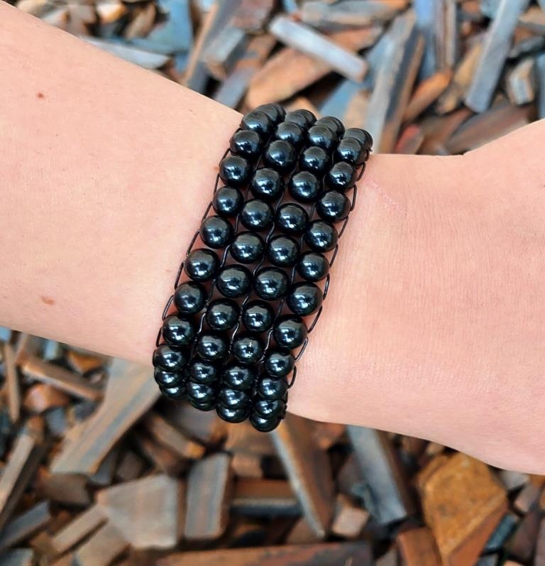 Four-row bracelet made of shungite