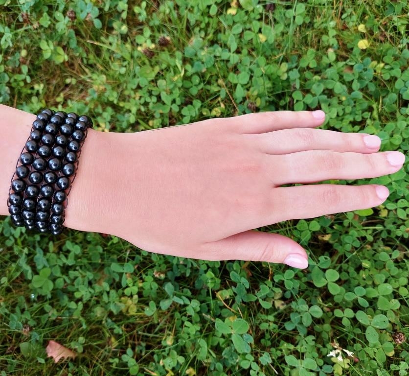 Four-row bracelet made of shungite
