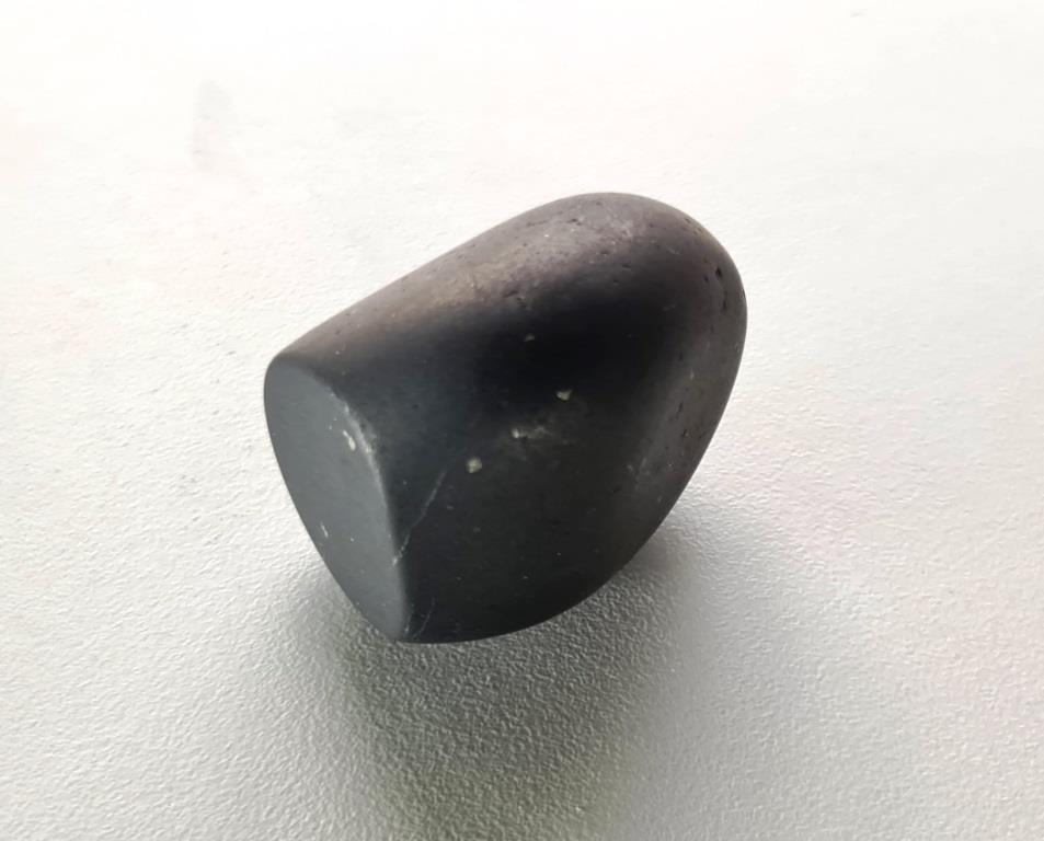 Clipped unpolished pellet 77g from Russia