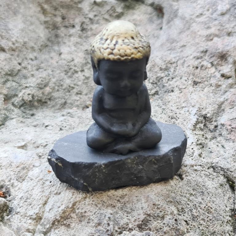 Figurine Buddha - child with golden head