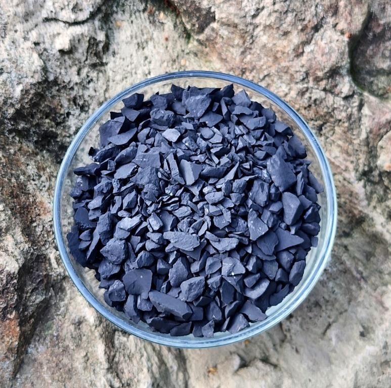Small shungite in granules (5-15 mm) 350 g in the package