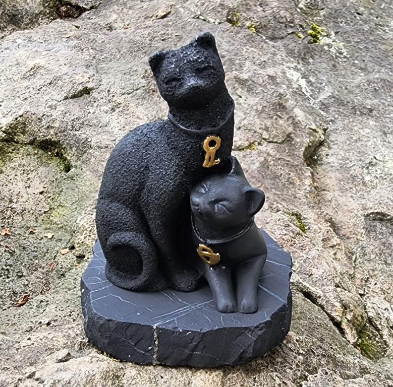 Shungite Cats