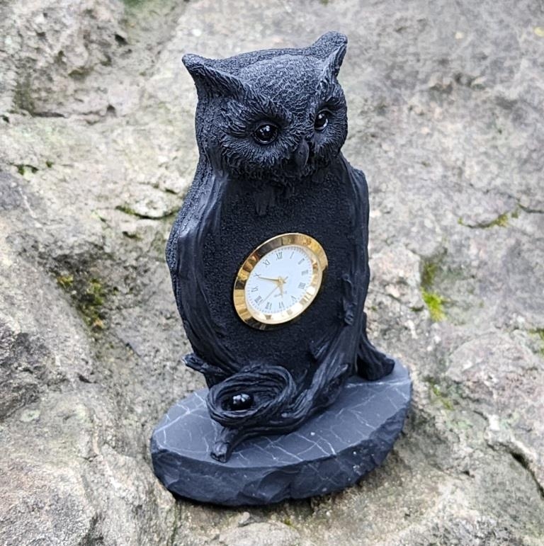 Shungite The owl with the clock