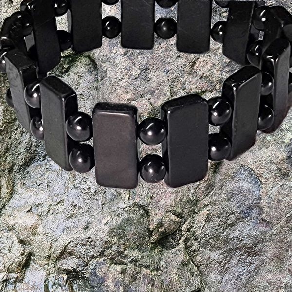 Shungite Bracelet made of plates polished, with beads