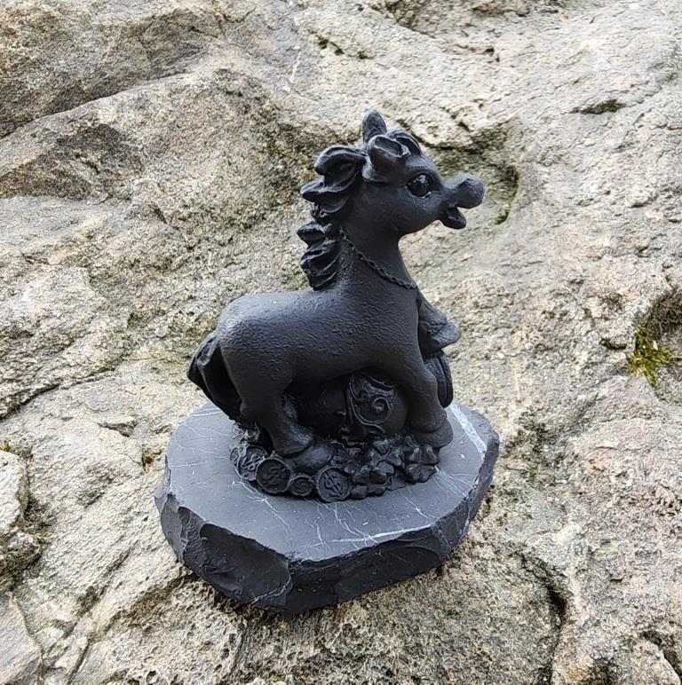 Shungite money horse